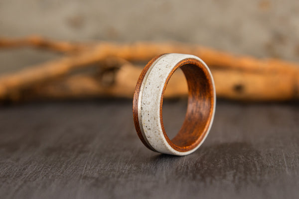Anillo de Cedro, Plata y Mármol (00625_8N)