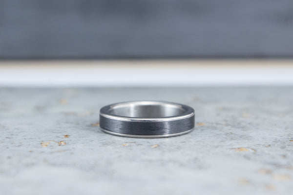 Anillo de Titanio y Fibra de Carbono (00333_4N)