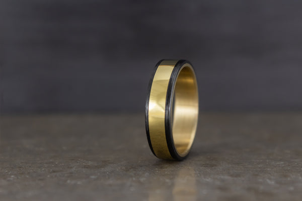 Anillo de Oro 18K y Fibra de Carbono (04703_4N)