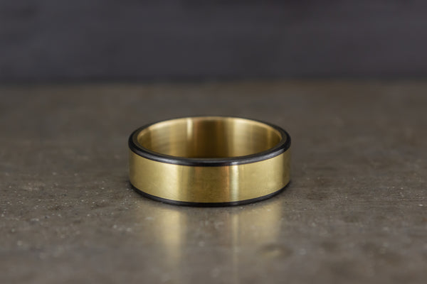 Anillo de Oro 18K y Fibra de Carbono (04703_6N)