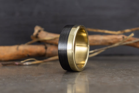Anillo de Oro amarillo 18K y Fibra de Carbono (00513_7N)
