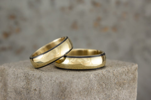 Alianzas de Oro amarillo 18k y Fibra de Carbono (00510_5N5N)