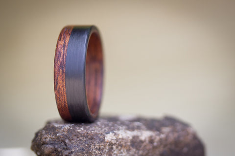 Anillo de Cedro y Fibra de Carbono (00404_7N)