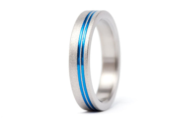 Anillo Titanio arenado lineas azules (00010_4N)