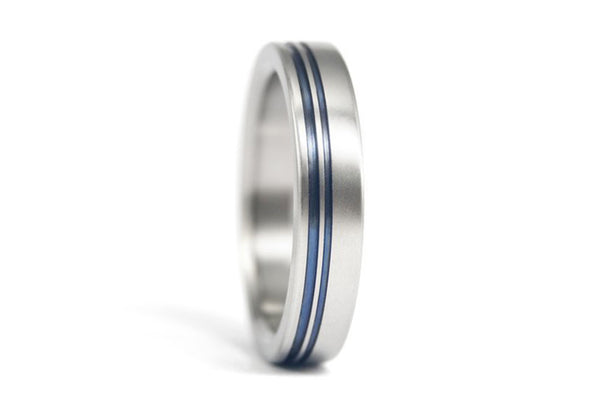 Anillo de Titanio mate con líneas azules (00014_4N)