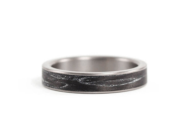 Anillo de Titanio y Fibra de Carbono marmolado  (00338_4N)