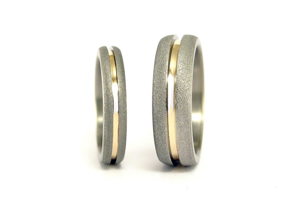 Set alianzas Titanio arenadas y Oro amarillo 18k (01558_4N7N)