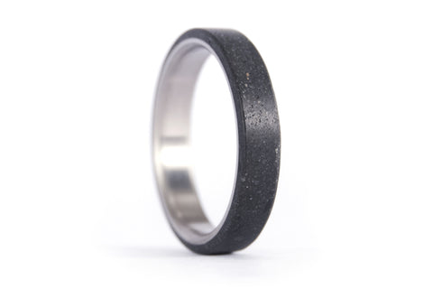 Anillo de Titanio y Concreto negro (00700_4N)