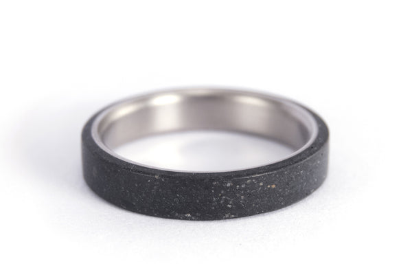 Anillo de Titanio y Concreto negro (00700_4N)