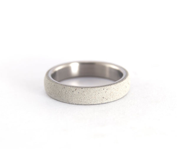 Conjunto de alianzas de Titanio y Concreto gris (00706_4N7N)