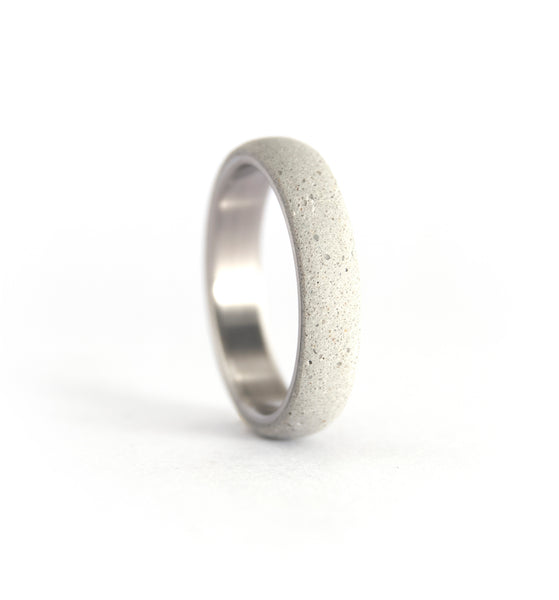 Conjunto de alianzas de Titanio y Concreto gris (00706_4N7N)