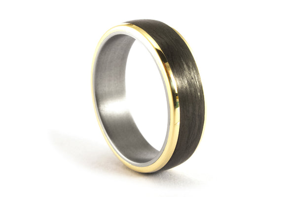 Anillo de Titanio, Fibra de Carbono y Oro (04900_7N)